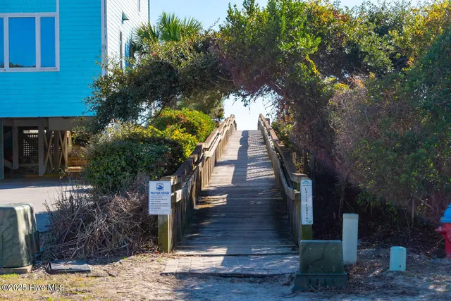 $1,095,000 | 151 Doe Drive, Emerald Isle, NC 28594