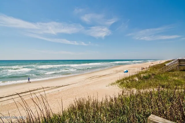 $1,095,000 | 151 Doe Drive, Emerald Isle, NC 28594