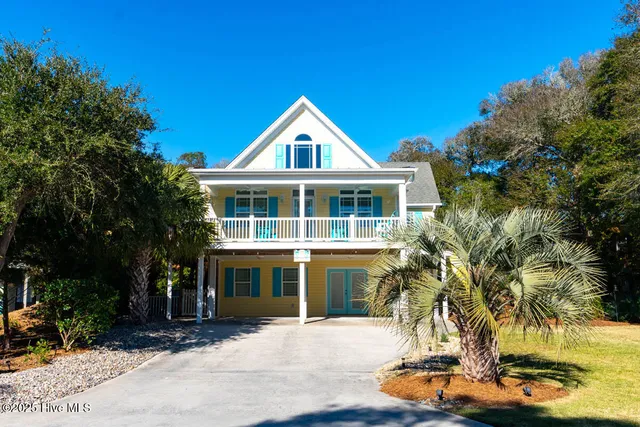 $1,095,000 | 151 Doe Drive, Emerald Isle, NC 28594