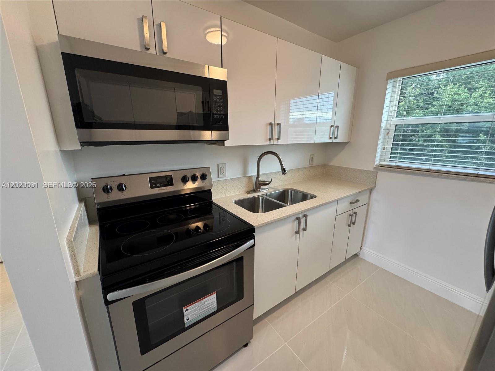 1767 Northwest 3rd Avenue, Unit 17 Miami, FL 33136 - Photo 4 of 27