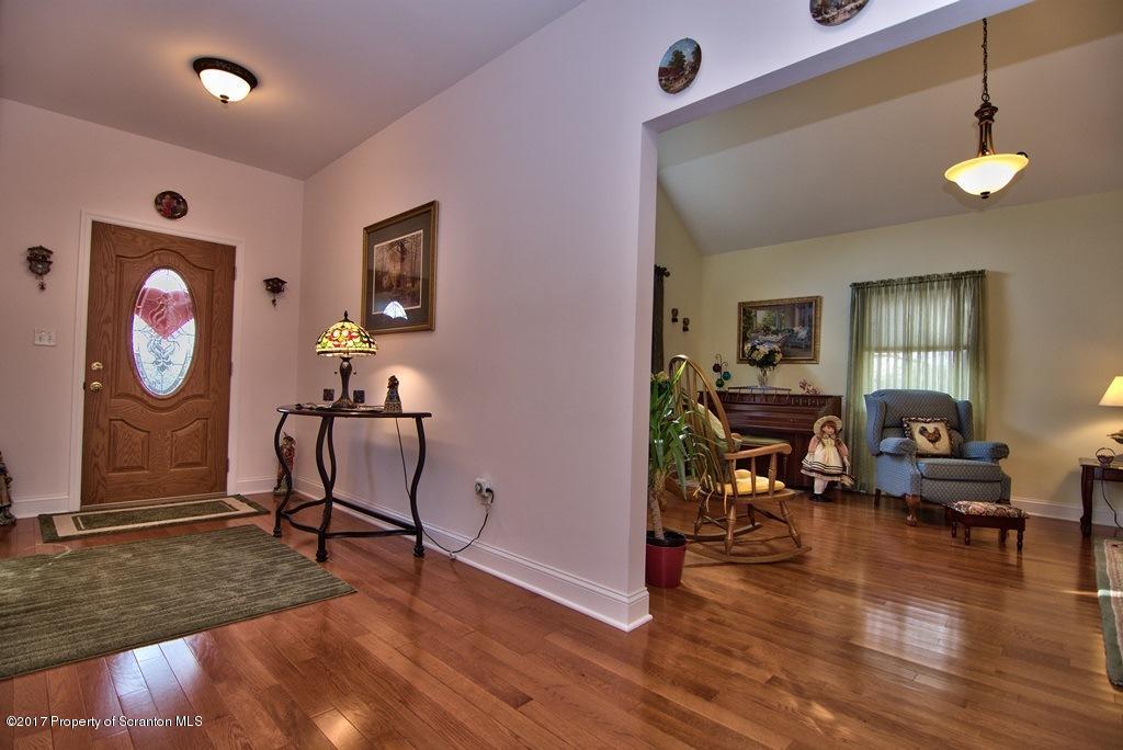 97 Hilltop Road Waverly, PA 18471 - Photo 17 of 40 Gallery Image 17