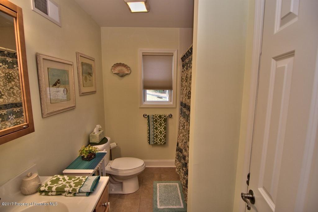 97 Hilltop Road Waverly, PA 18471 - Photo 23 of 40 Gallery Image 23