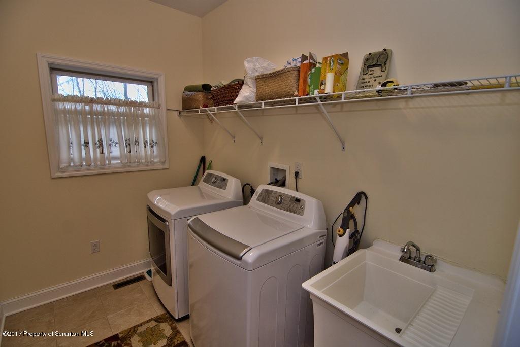 97 Hilltop Road Waverly, PA 18471 - Photo 24 of 40 Gallery Image 24