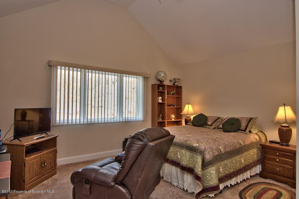 97 Hilltop Road Waverly, PA 18471 - Photo 34 of 40 Gallery Image 34