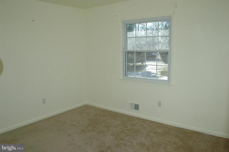 11813 Randy Lane Laurel, MD 20708 - Photo 12 of 23 Bedroom #3