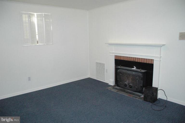 11813 Randy Lane Laurel, MD 20708 - Photo 8 of 23 Recreation Room