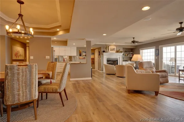 $585,000 | 68 Lighthouse Road, Unit 912, Lake Ozark, MO 65049