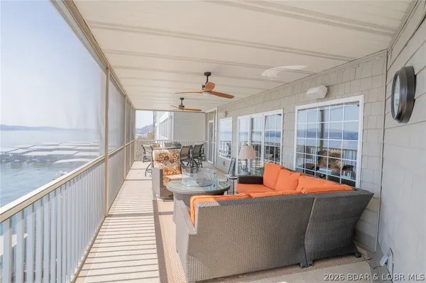 $585,000 | 68 Lighthouse Road, Unit 912, Lake Ozark, MO 65049