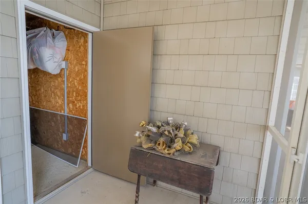 $585,000 | 68 Lighthouse Road, Unit 912, Lake Ozark, MO 65049