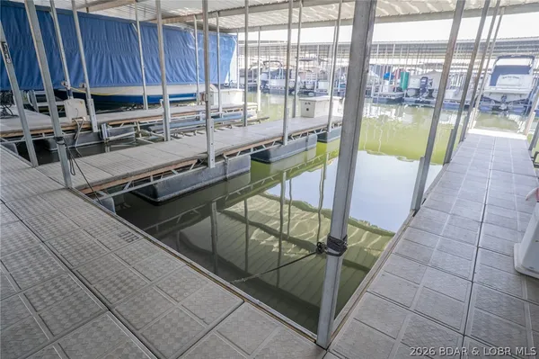 $585,000 | 68 Lighthouse Road, Unit 912, Lake Ozark, MO 65049