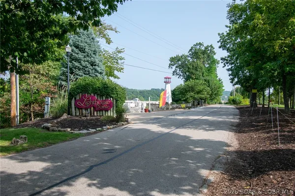 $585,000 | 68 Lighthouse Road, Unit 912, Lake Ozark, MO 65049