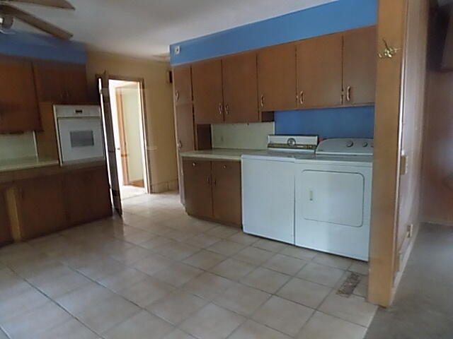 606 East Wayland Street Springfield, MO 65807 - Photo 5 of 15 DSCN8785