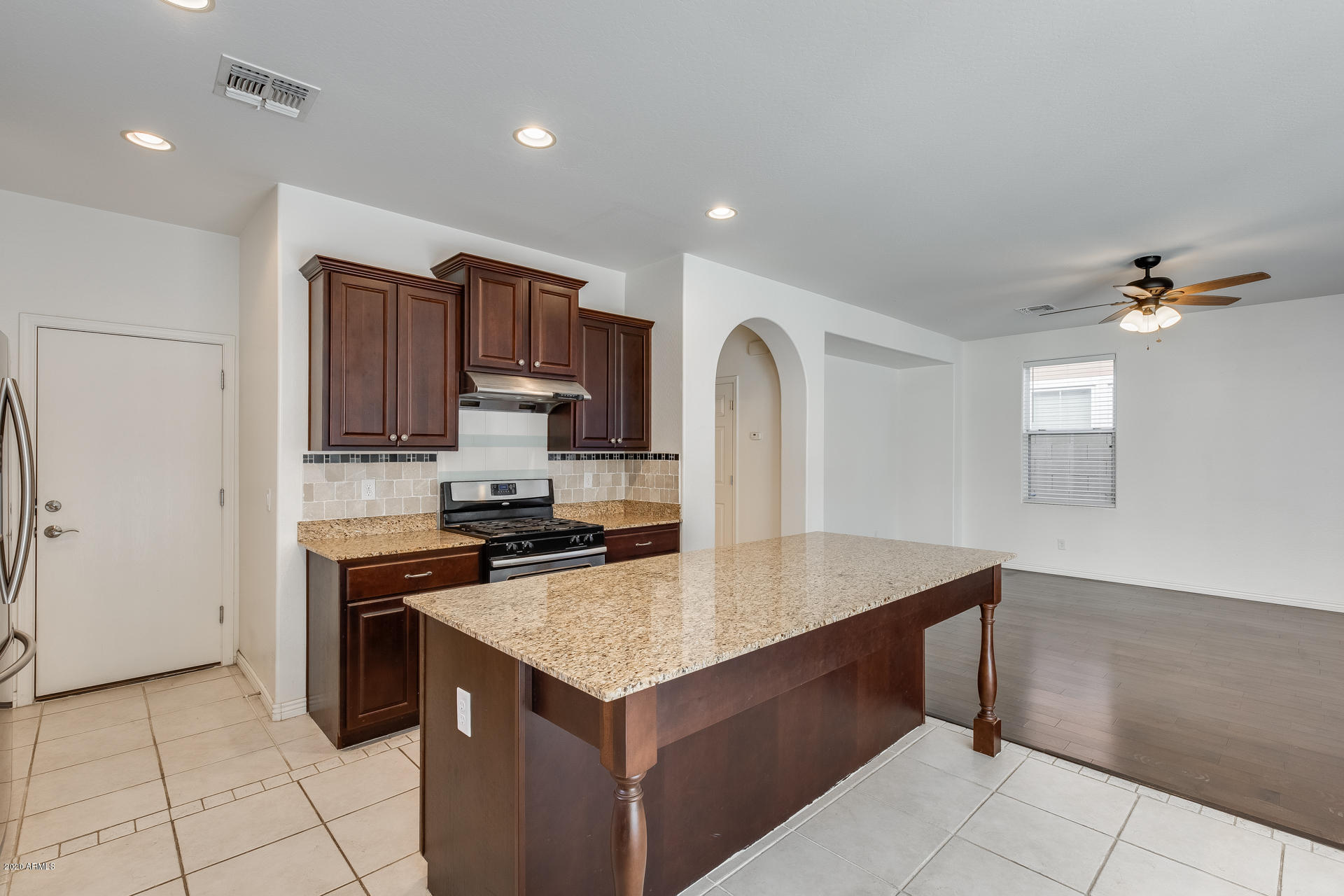 9130 South Roberts Road Tempe, AZ 85284 - Photo 17 of 42 Gallery Image 17