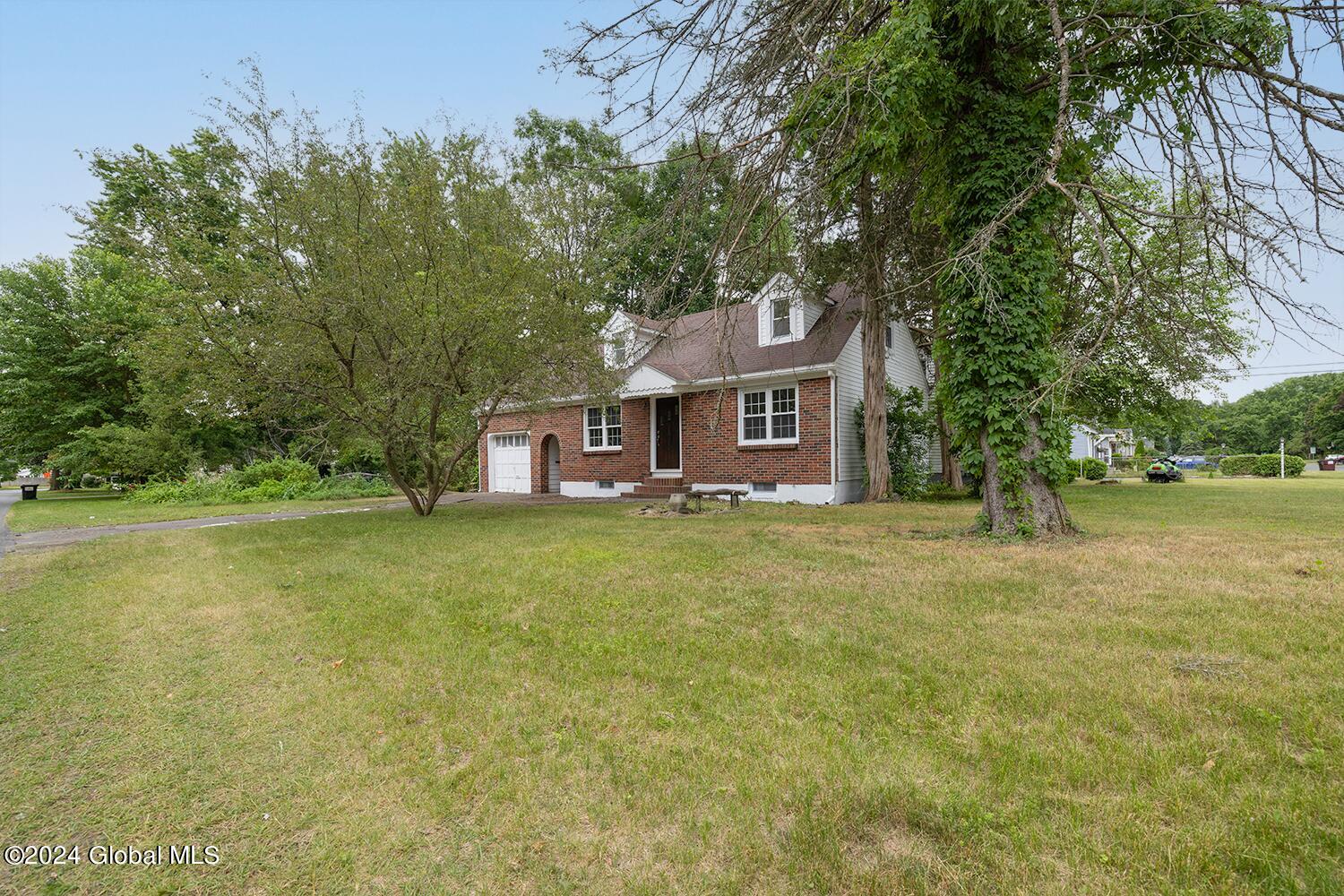 1025 Peter Road Rotterdam, NY 12303 - Photo 30 of 41 IMG_6970-Editext