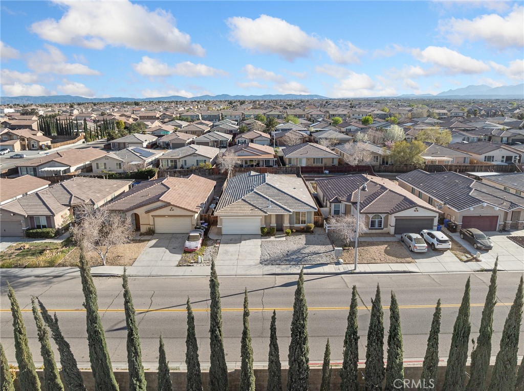 12357 Luna Road Victorville, CA 92392 - Photo 2 of 35