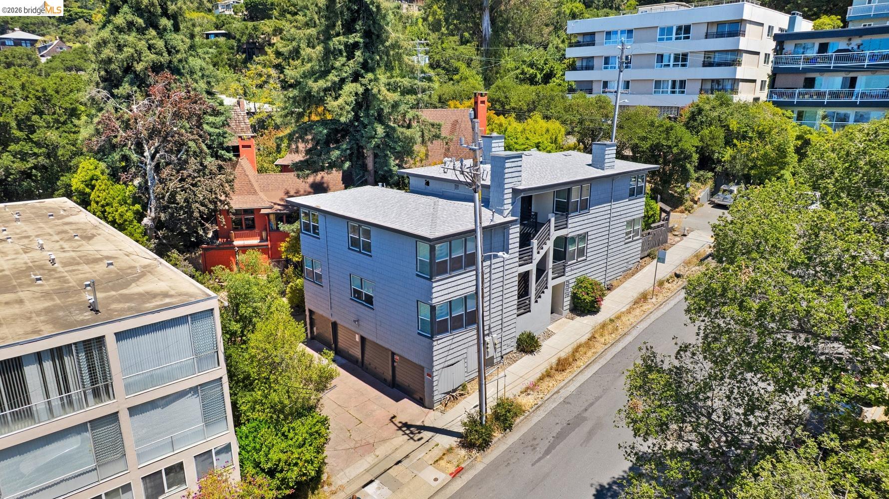 2713 Ridge Road Berkeley, CA 94709 - Photo 3 of 23 Gallery Image 3