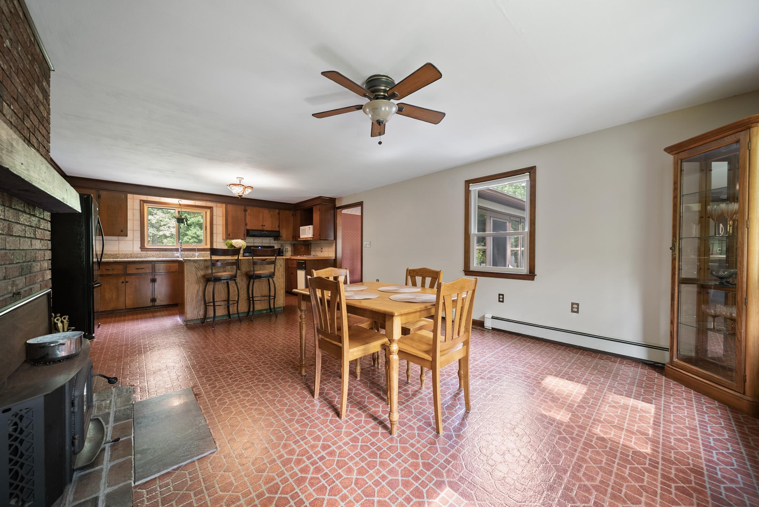 79 King Road Bedford, NH 03110 - Photo 13 of 54