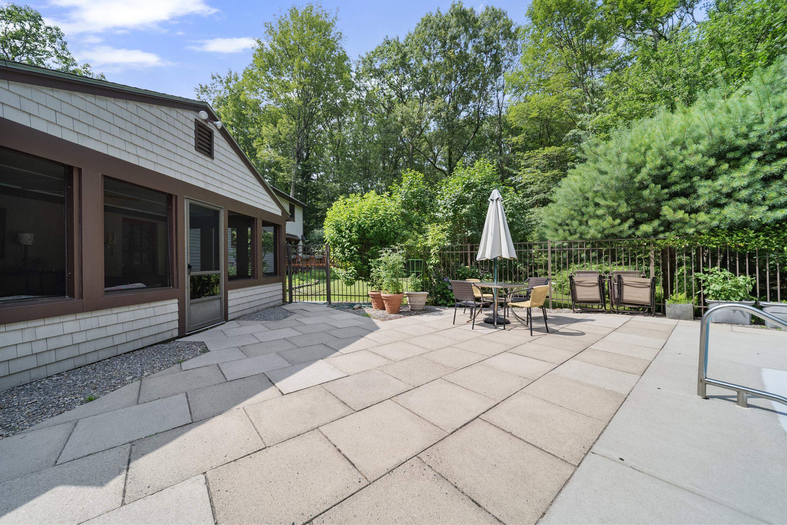 79 King Road Bedford, NH 03110 - Photo 38 of 54