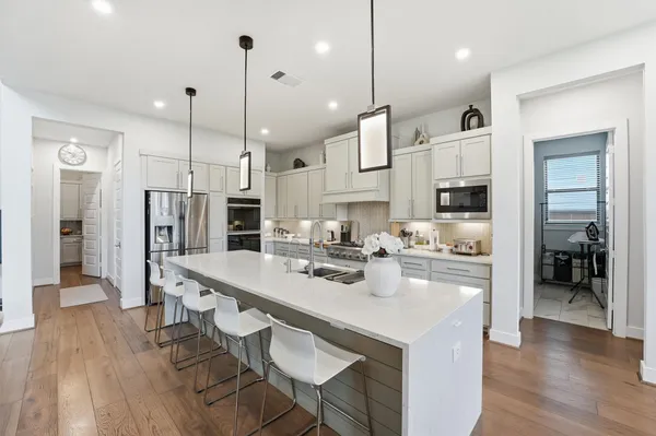 $1,200,000 | 31 Welston Terrace Drive, Tomball, TX 77375