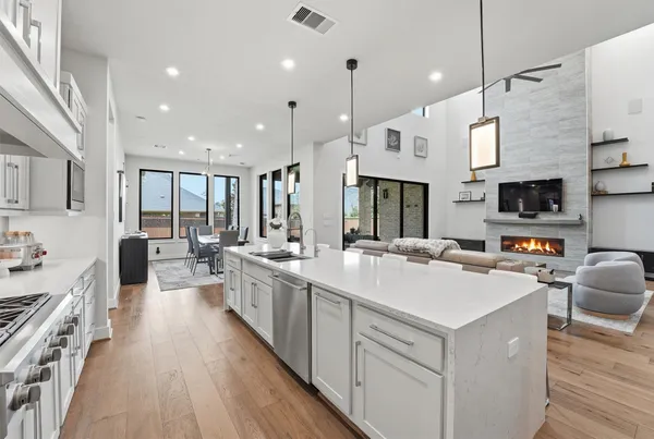 $1,200,000 | 31 Welston Terrace Drive, Tomball, TX 77375