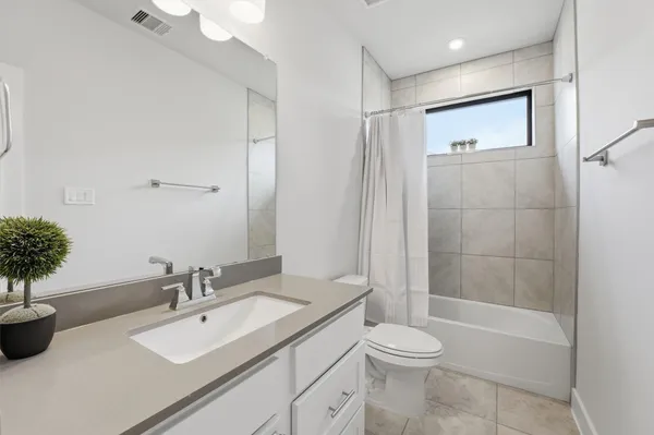 $1,200,000 | 31 Welston Terrace Drive, Tomball, TX 77375