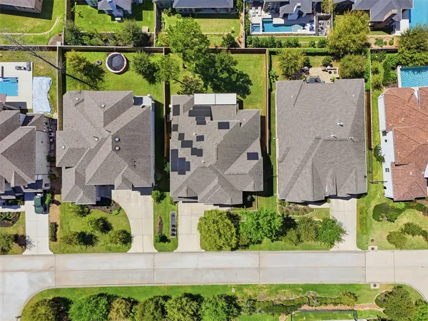 $1,200,000 | 31 Welston Terrace Drive, Tomball, TX 77375