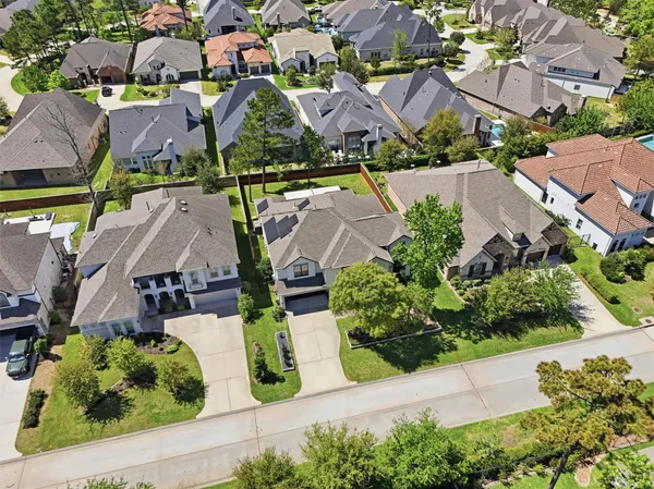 $1,200,000 | 31 Welston Terrace Drive, Tomball, TX 77375