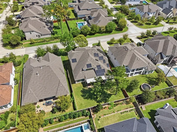 $1,200,000 | 31 Welston Terrace Drive, Tomball, TX 77375