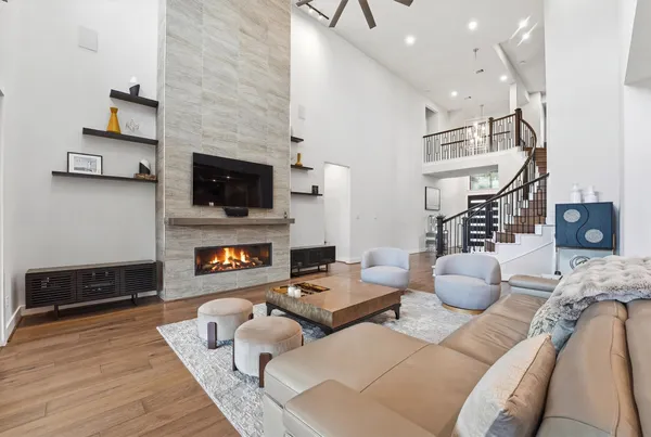 $1,200,000 | 31 Welston Terrace Drive, Tomball, TX 77375