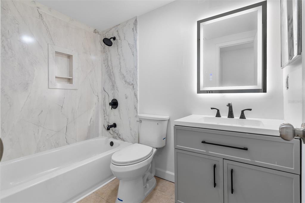 504 Red Mangrove Lane Apollo Beach, FL 33572 - Photo 12 of 41