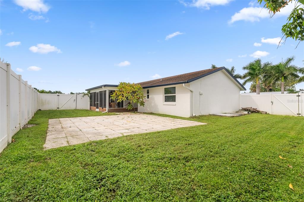 504 Red Mangrove Lane Apollo Beach, FL 33572 - Photo 18 of 41