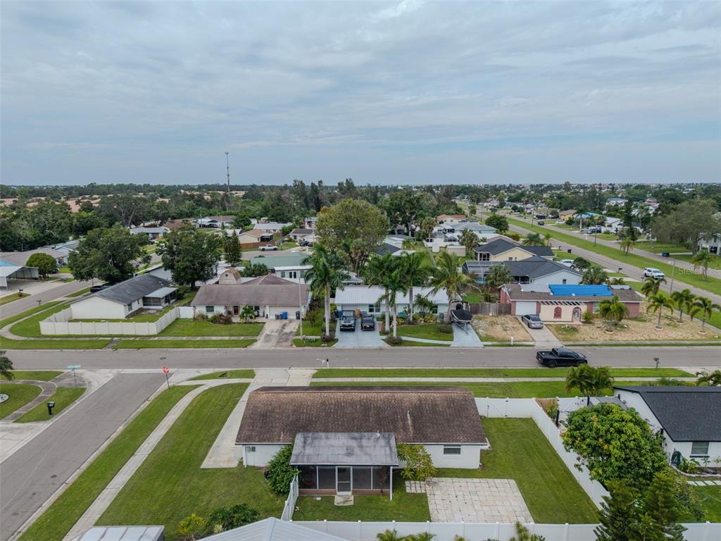 504 Red Mangrove Lane Apollo Beach, FL 33572 - Photo 33 of 41