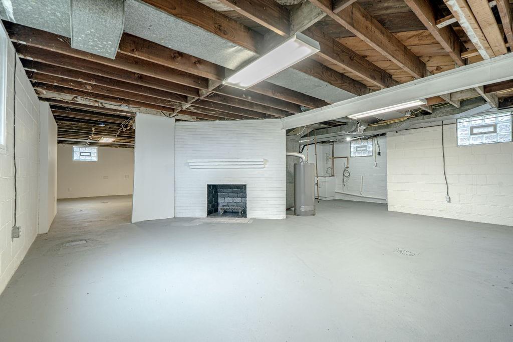 1435 Morrow Road Pittsburgh, PA 15241 - Photo 25 of 26 a view of empty room with white walls
