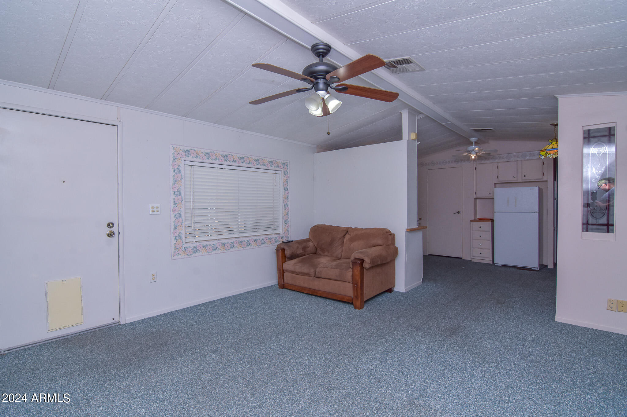 723 Finnie Flat Road, Unit 65 Camp Verde, AZ 86322 - Photo 3 of 28 Living Room