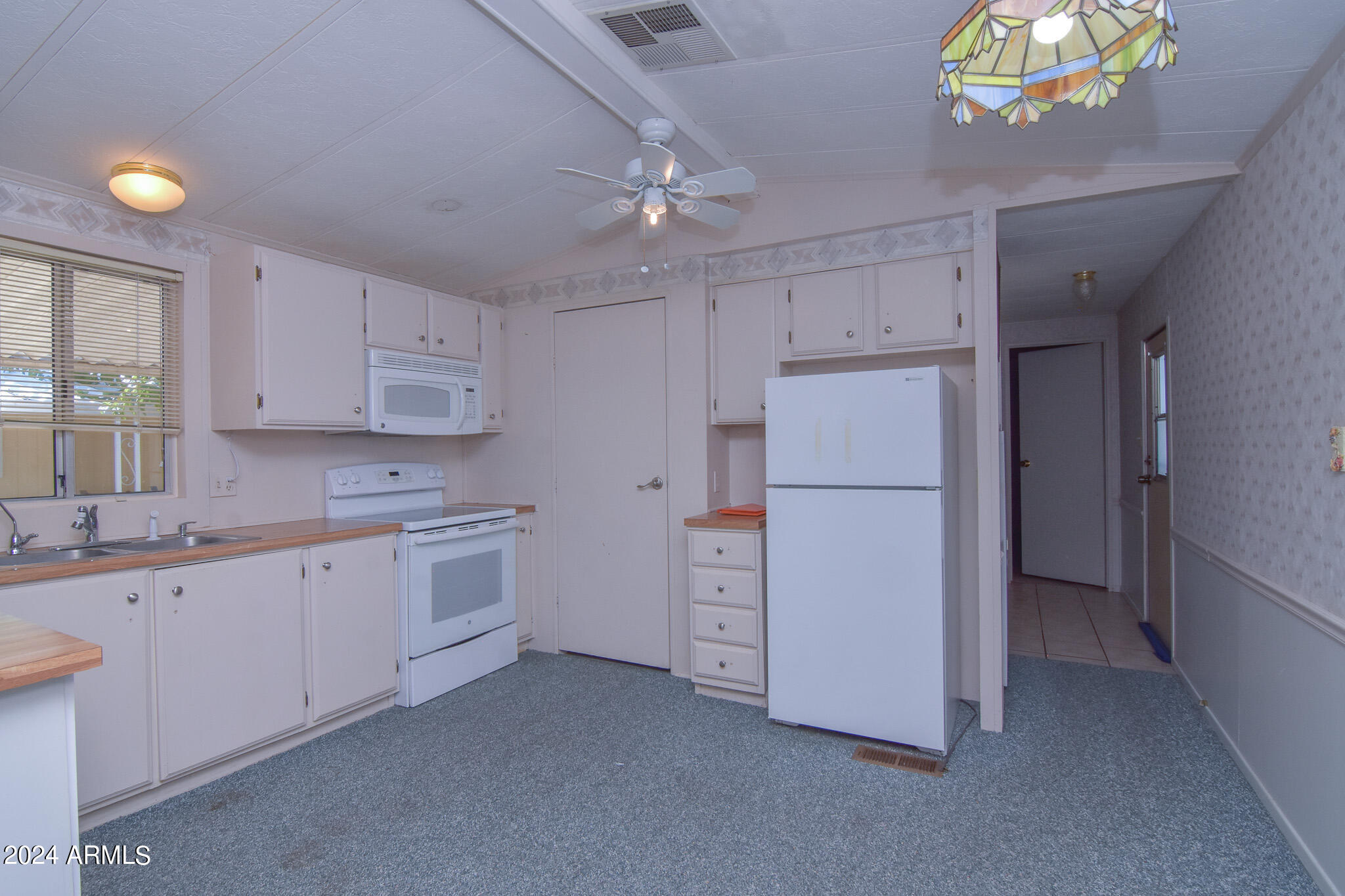 723 Finnie Flat Road, Unit 65 Camp Verde, AZ 86322 - Photo 6 of 28 Kitchen