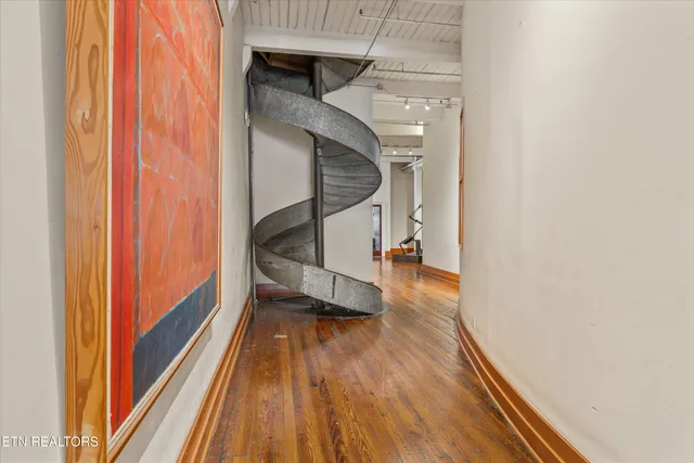 $525,000 | 130 West Jackson Avenue, Unit 302, Knoxville, TN 37902