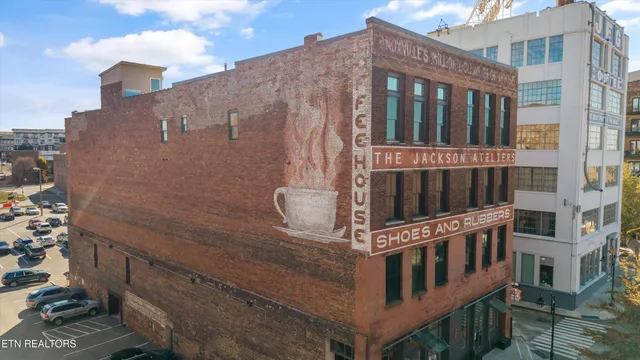 $525,000 | 130 West Jackson Avenue, Unit 302, Knoxville, TN 37902