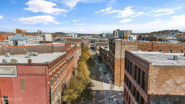 $525,000 | 130 West Jackson Avenue, Unit 302, Knoxville, TN 37902