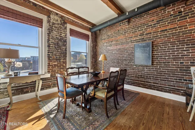 $525,000 | 130 West Jackson Avenue, Unit 302, Knoxville, TN 37902
