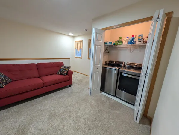 $314,500 | 9087 Merrimac Lane North, Maple Grove, MN 55311