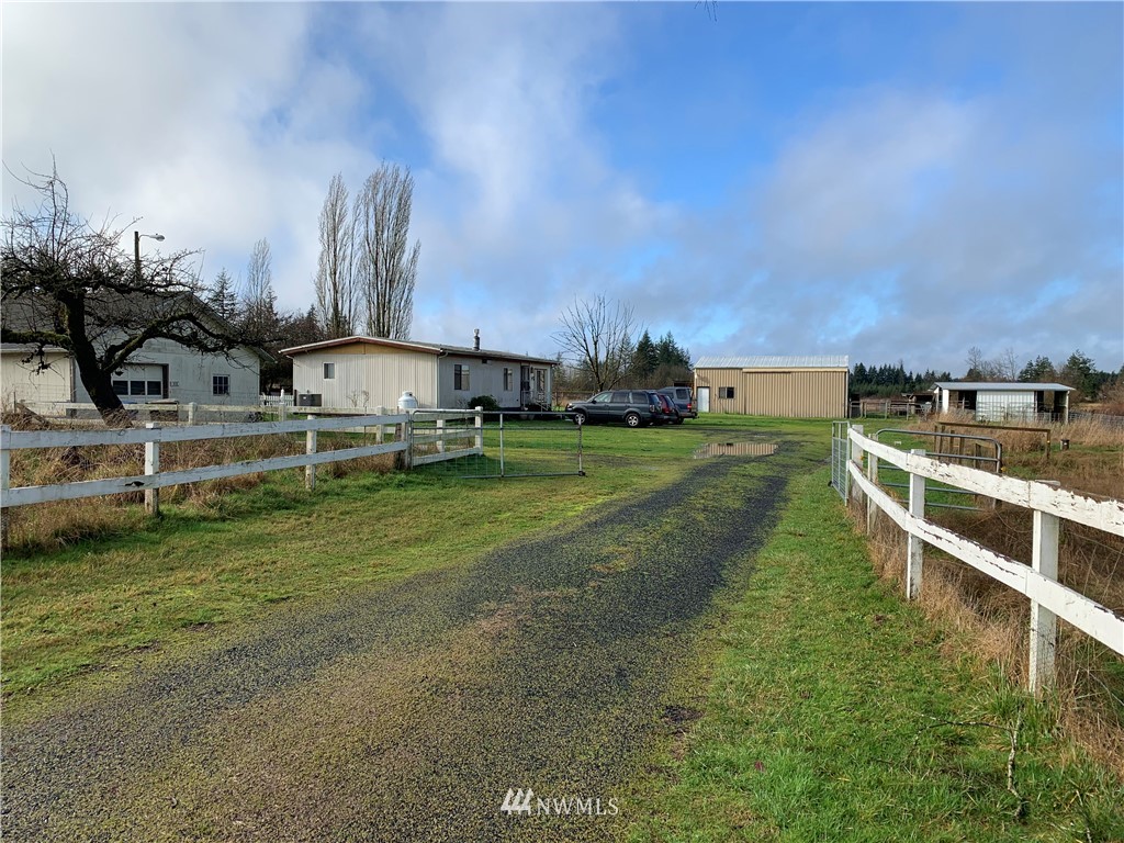 312 Meier Road Winlock, WA 98596 - Photo 2 of 18 a view of a house with a yard