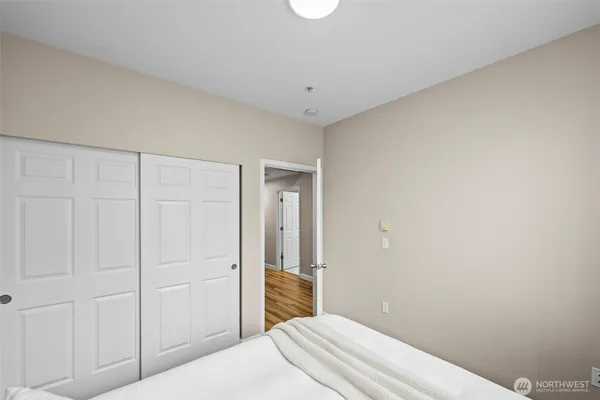 $349,995 | 10016 186th Place East, Unit 104, Puyallup, WA 98375