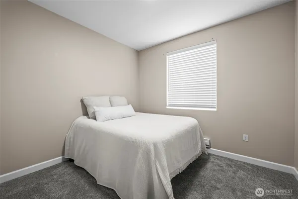 $349,995 | 10016 186th Place East, Unit 104, Puyallup, WA 98375