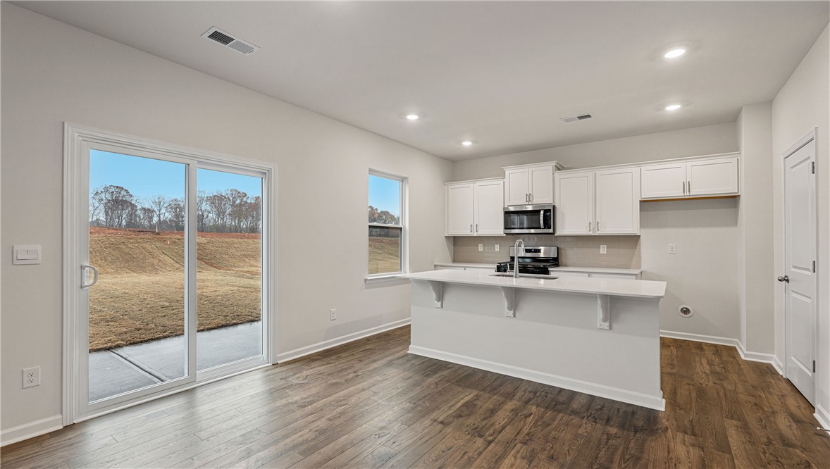 332 Glass Road Piedmont, SC 29673 - Photo 14 of 32