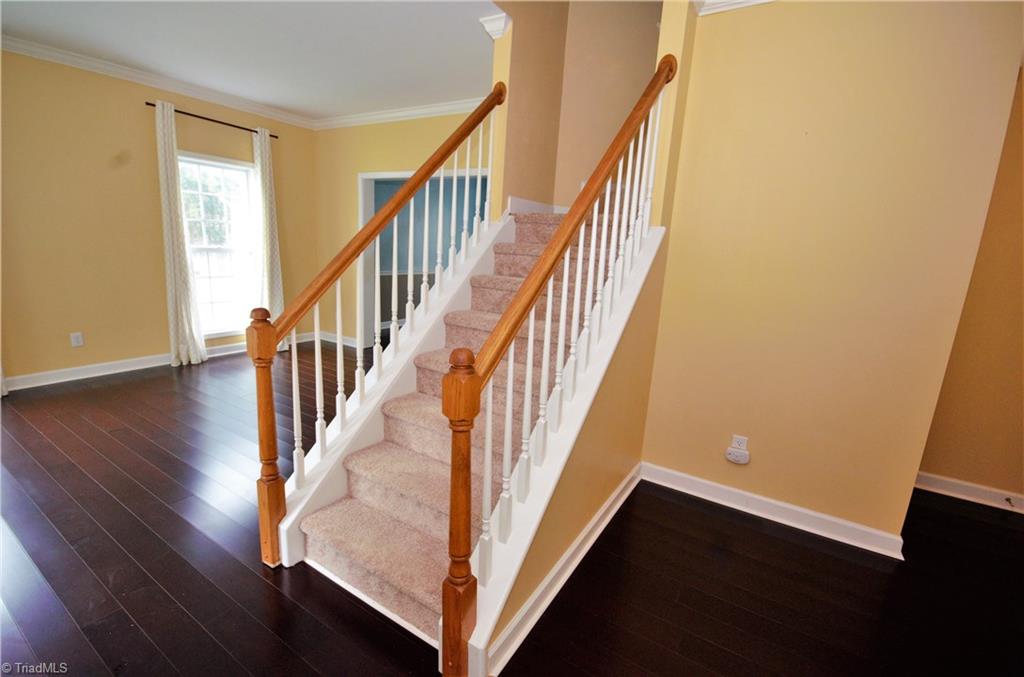 6106 High View Road Greensboro, NC 27410 - Photo 11 of 30
