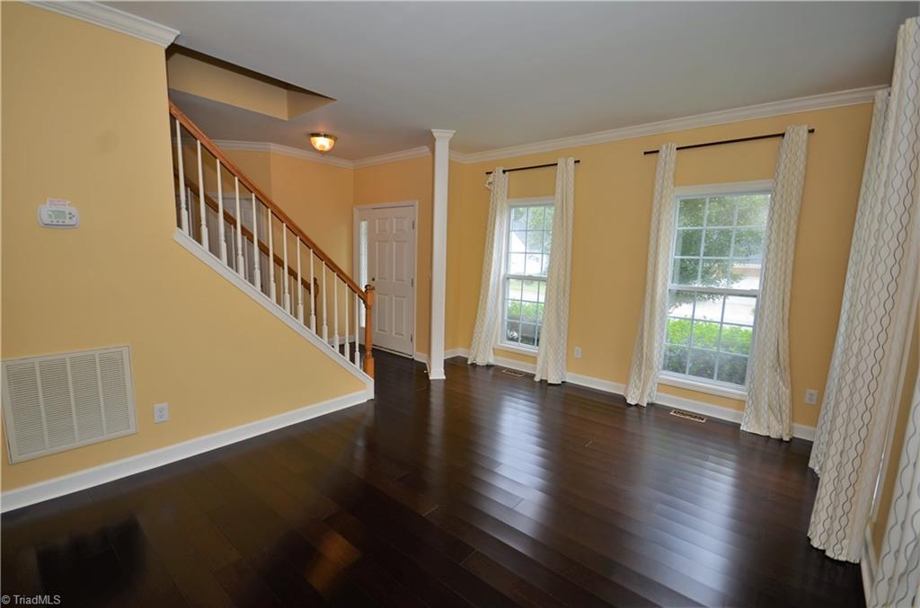 6106 High View Road Greensboro, NC 27410 - Photo 12 of 30