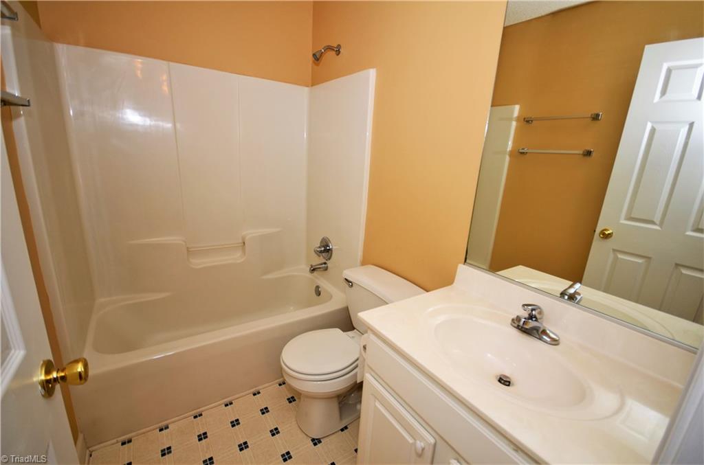 6106 High View Road Greensboro, NC 27410 - Photo 27 of 30