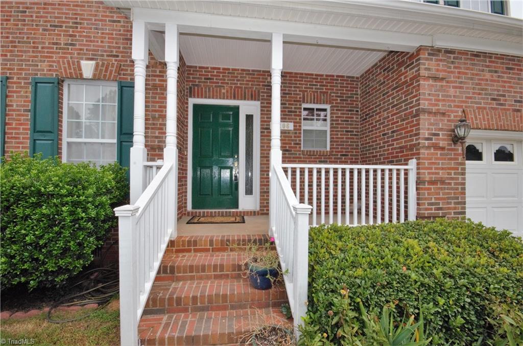 6106 High View Road Greensboro, NC 27410 - Photo 4 of 30