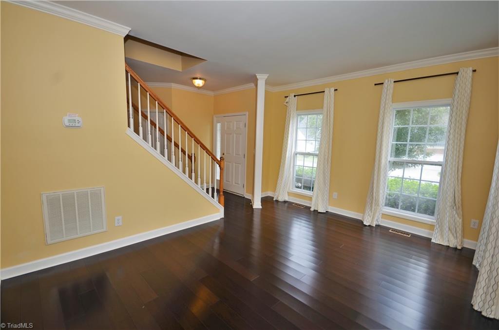 6106 High View Road Greensboro, NC 27410 - Photo 9 of 30