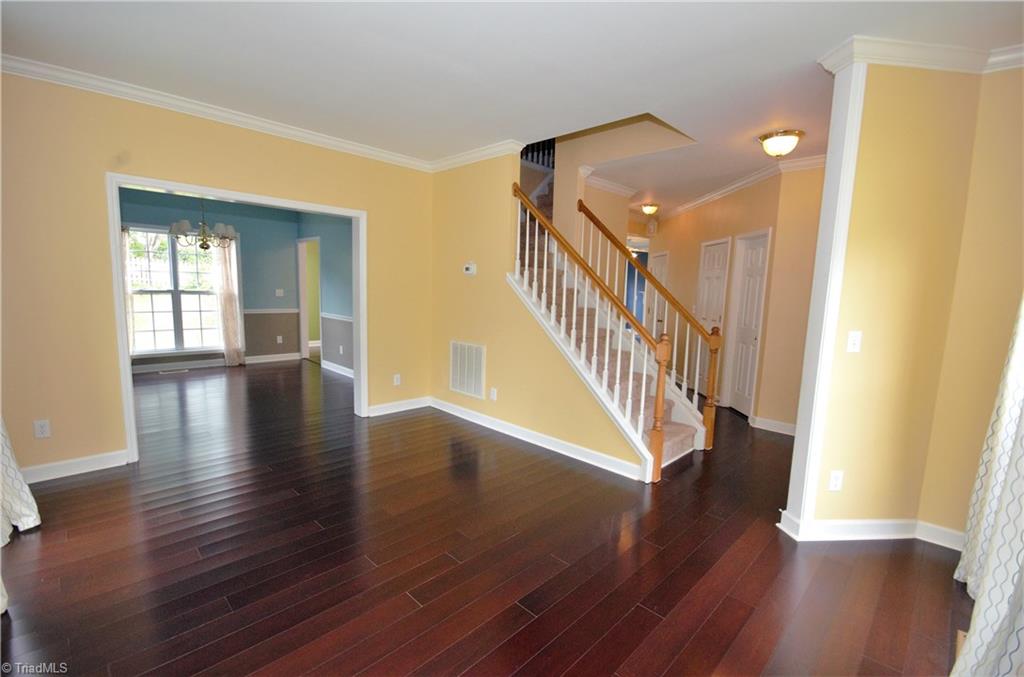6106 High View Road Greensboro, NC 27410 - Photo 10 of 30